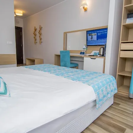 Nevis & Aqua Park Station touristique