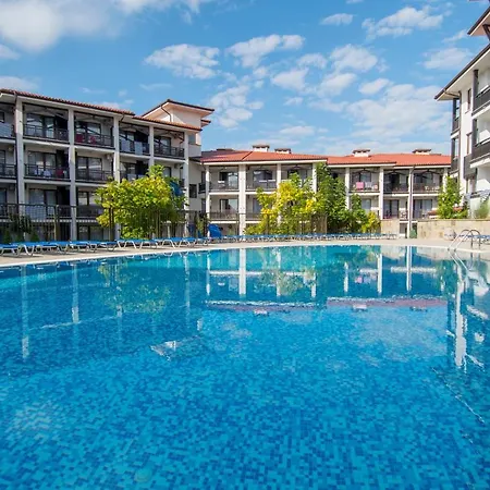 Nevis & Aqua Park Station touristique 4*