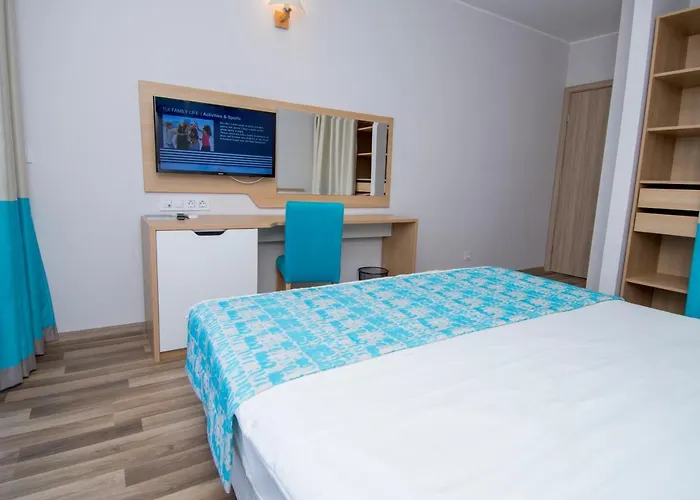 Nevis & Aqua Park 4* Sunny Beach