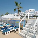 Nevis & Aqua Park Σάνι Μπιτς