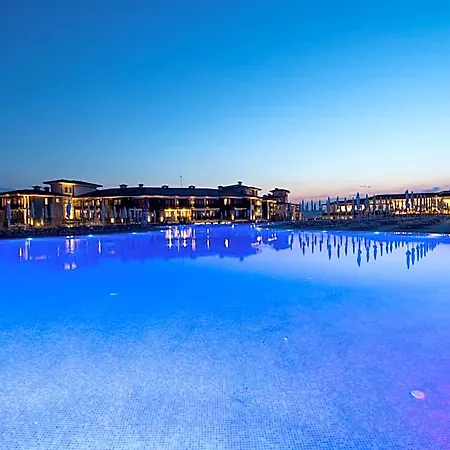 Nevis & Aqua Park منتجع ساني بيتش