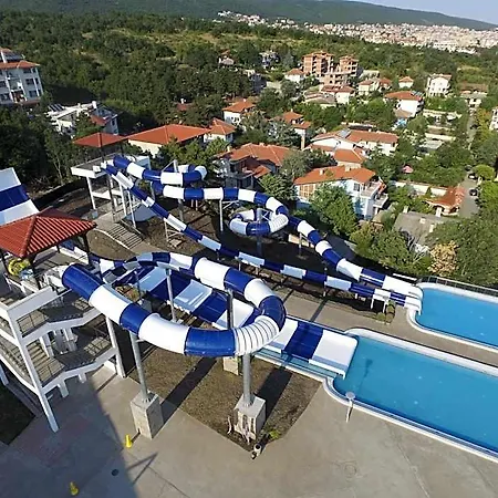 Nevis & Aqua Park 4* Sunny Beach