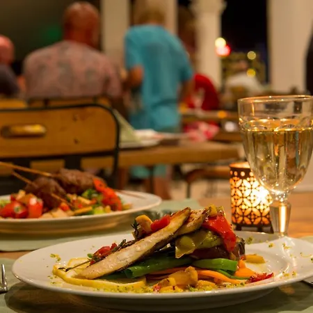 Nevis & Aqua Park 4* サニービーチ