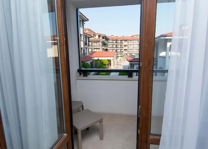 Nevis & Aqua Park אתר נופש סאני ביץ'