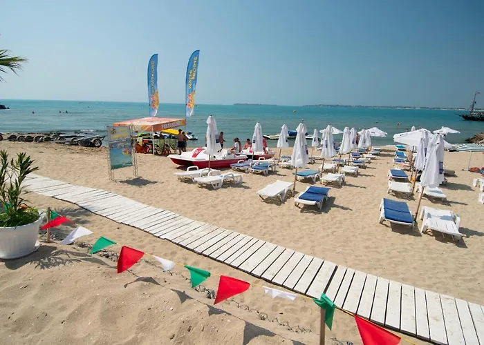 Resort Nevis & Aqua Park 4*