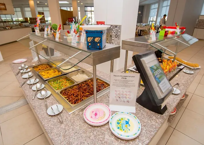 אתר נופש Nevis & Aqua Park 4*