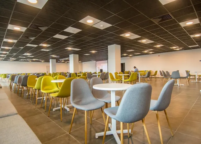 Nevis & Aqua Park Курортный комплекс Солнечный берег