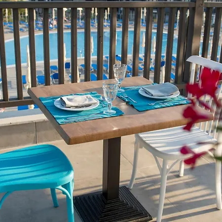 Feriested Nevis & Aqua Park 4*
