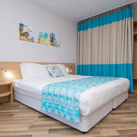 度假村 Nevis & Aqua Park 阳光海滩